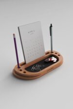 CW-16 Ahşap Masa Takvimi